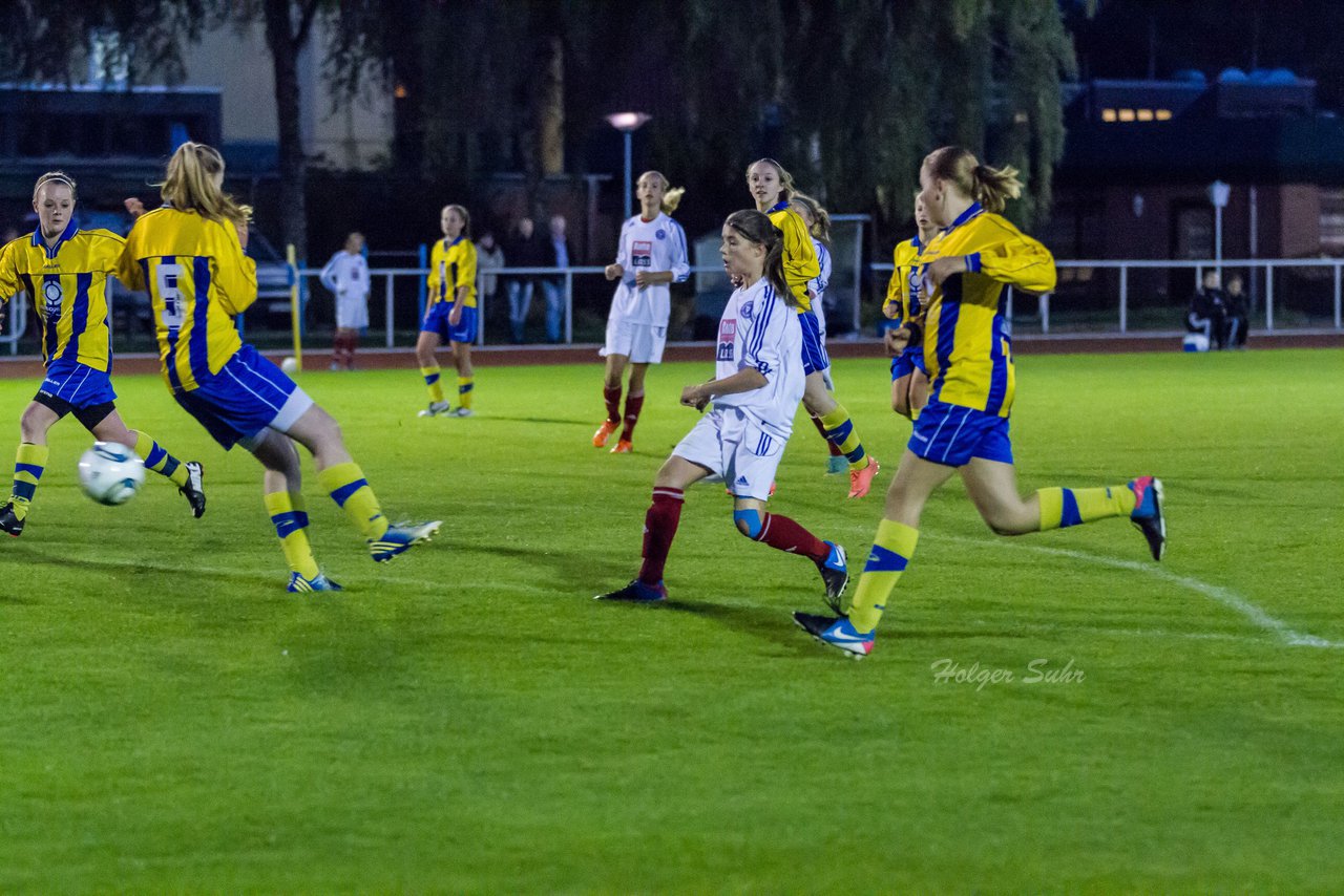 Bild 126 - B-Juniorinnen SV Henstedt-Ulzburg - Holstein Kiel : Ergebnis: 0:12